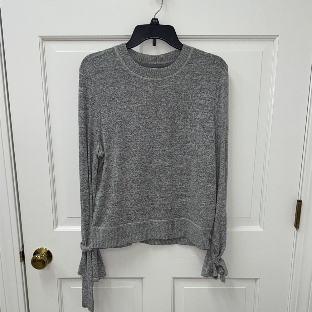 Abercrombie & Fitch Tie Bell Sleeve Crew Neck Sweater Gray Sz Small!